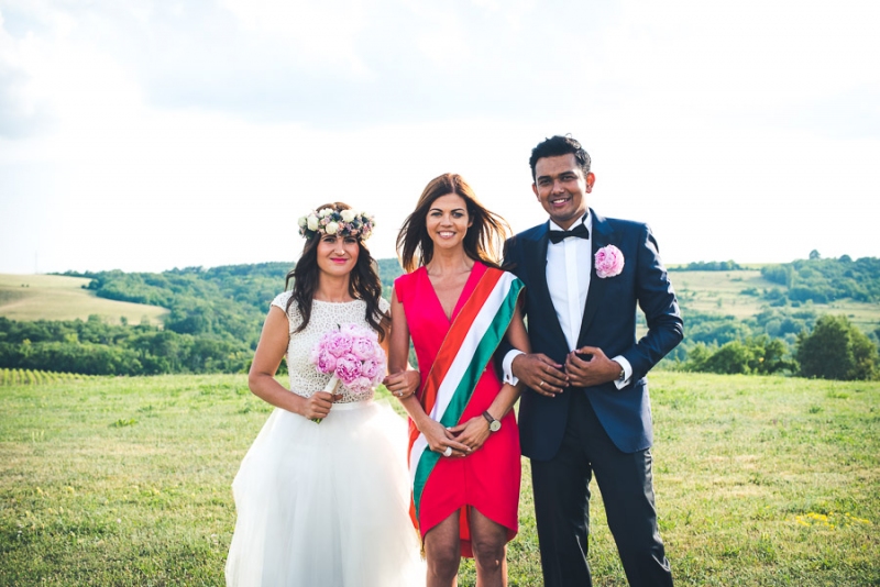 Vivien and Sam's bilingual wedding ceremony | S.O.S You need a S.O.S wedding ceremony leader