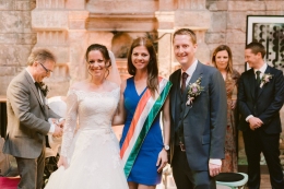 Gabi és Phil magyar-angol nyelvű esküvői szertartása a Brody Studoban