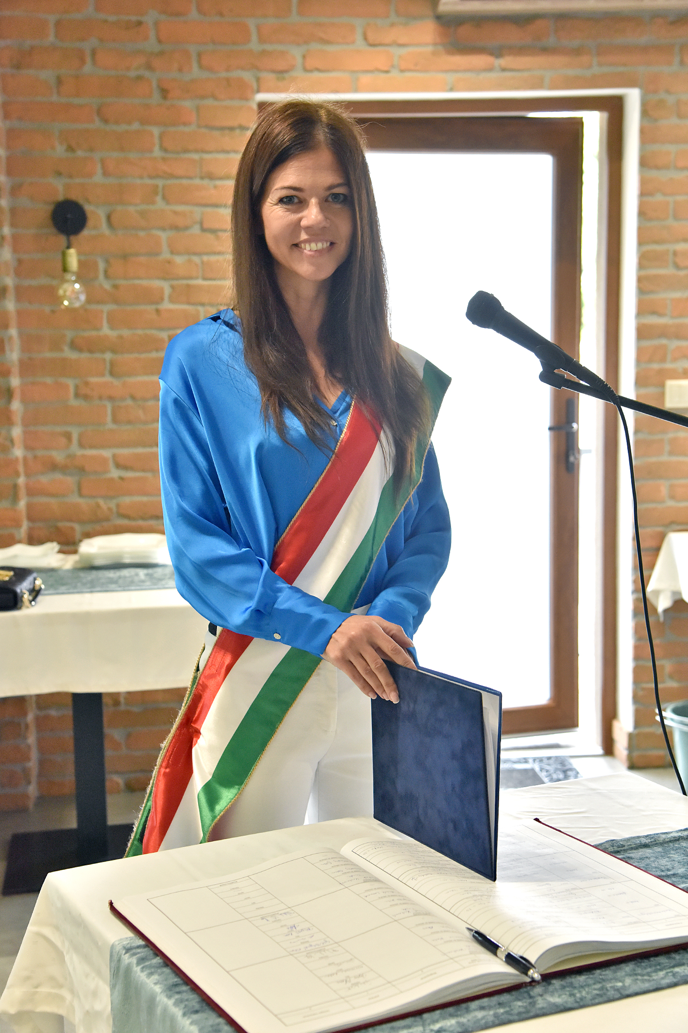 szertartasvezetohazassagievfordulora