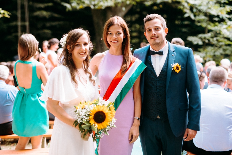Emi és Dani magyar-angol nyelvű esküvői szertartása | Tündérerdő Rendezvényközpont Budapest